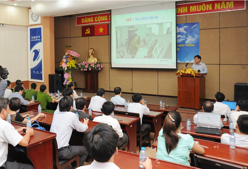 Hệ[-]thống[-]kết[-]nối[-]liên[-]thông[-]tổng[-]đài[-]khẩn[-]cấp[-]113,[-]114,[-]115[-]phục[-]vụ[-]công[-]tác[-]cứu[-]nạn[-]cứu[-]hộ[-]